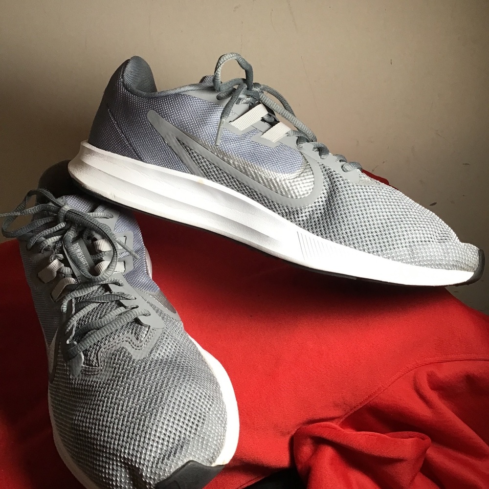 😎Nike’s, size 10, great cond, see photos for condition, 🦋🔥